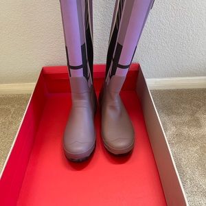 Hunter tall boot worn top color slightly faded bought this way size 9